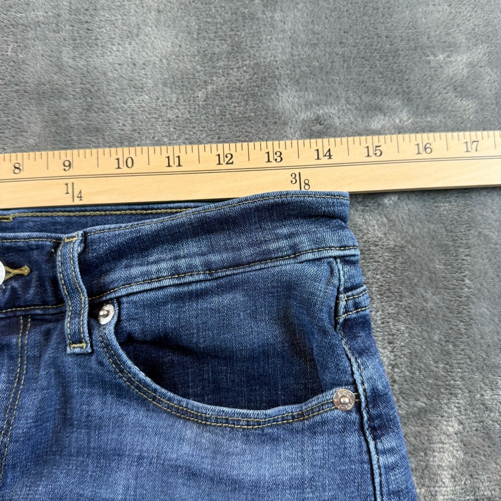 Levi's Women's‎ Jeans Classic Straight Size 28 28X30 Medium Wash Mid Rise - Picture 6 of 10